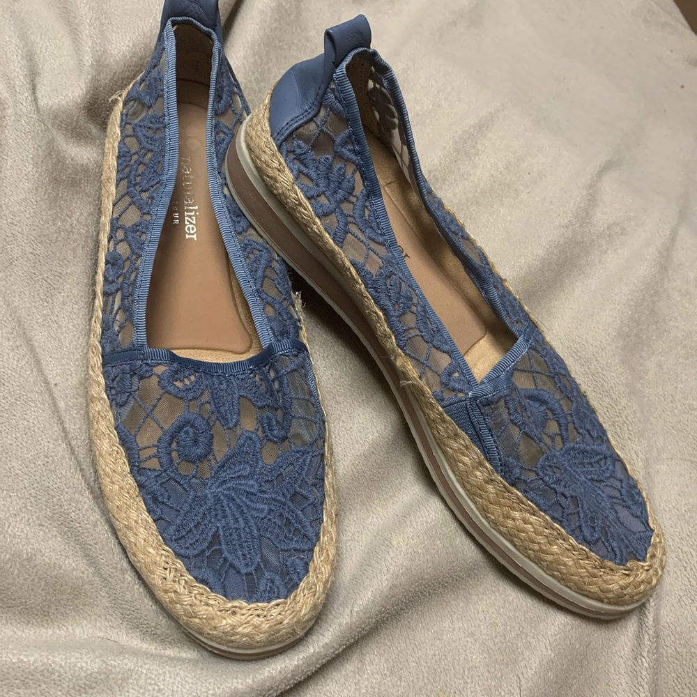 Naturalizer Flats